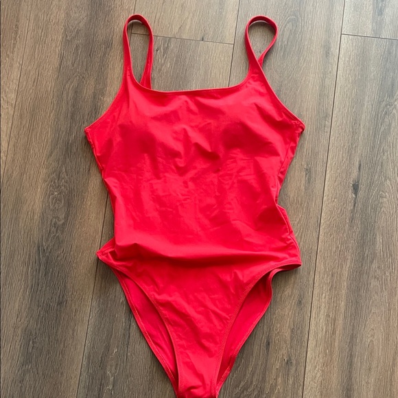 NEW Vuori Encinitas One Piece Swimsuit- Large - Picture 3 of 7